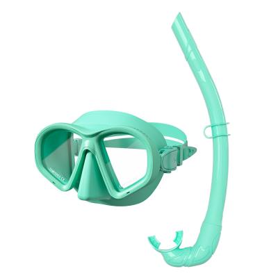 China Silicone Frame Adult Diving Mask Suitable for Adults Tempered Glass Lens for sale