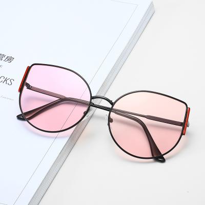 China Fashion sunglasses 2021 wholesale custom oversized popular glassesgoggles fashion metal cat eyewear men women eyewear shade vintage sun for sale