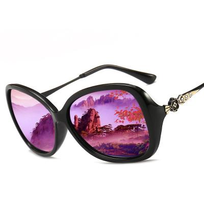 China Hot Selling Newest High End Fashion Sunglasses Ladies Anti UV Polarized Shade Sun Glasses Eyewear Men Women Sun Glasses Custom Glasses for sale