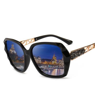 China Fashion Sunglasses 2021 Newest Anti UV Oversized Polarized Ladies Shape Sunglasses Women Men Eyewear Shade Sun Glass Custom Glasses for sale