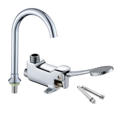 China Other Basin Pedal Switch Water Hospital Operating Room School Laboratory Foot Switch Bottom Faucet Brass Faucet Installation for sale