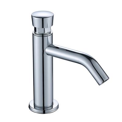 中国 Other Stainless Steel Water Saving Toilet In Public Places Cold Water Faucet Valve Core Stainless Steel Time Delay Closing Faucet 販売のため