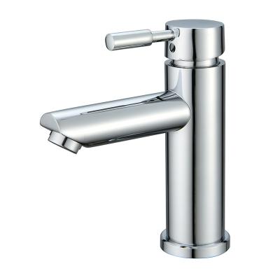 中国 Other Design Bathroom Wholesale Hot And Cold Short Desk Mounted Stainless Steel Basin Mixer Tap 販売のため