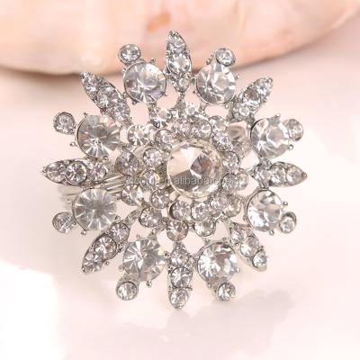 China Silver Color Stocked Rhinestones Metal Wedding Napkin Ring for sale