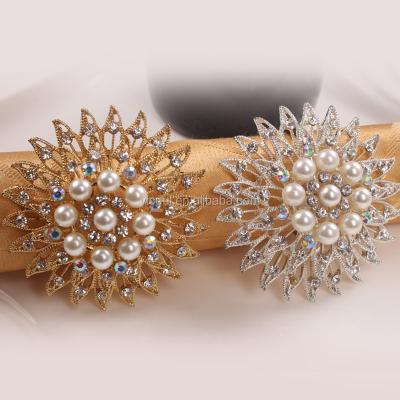 China Stocked Wedding Napkin Holder Silver / Gold Plated Bling Crystals Napkin Ring for sale