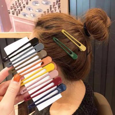 China Big style European and American women's hair holding color hair clip platypus claw for women girls simple hairpins styling tools for salon hairpins for sale