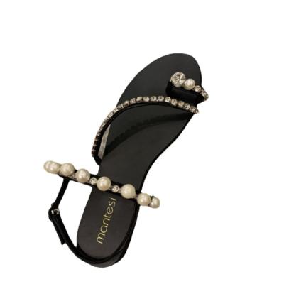 China New anti-slip pearl rhinestone sandals flip flops with fashion single sandal flat sandals for sale