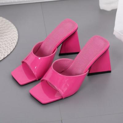 China European spring and summer anti-slip new products and American flat sandals and slippers for sale