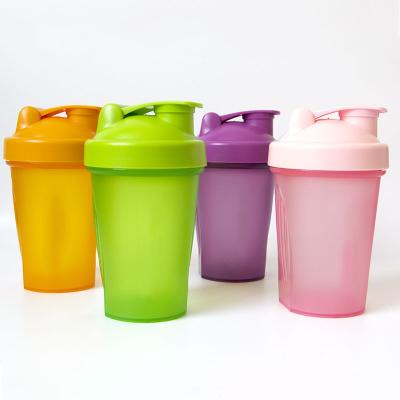 China New Design Sport Water Bottle Viable Shaker Shaker Bottle With Good Material 500ml 400ml 600ml 20oz for sale