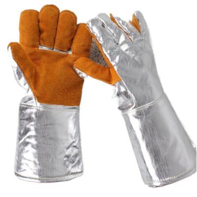 China High Temperature Resistant Swelder Gloves Aluminum Foil Welding Gloves Fires Protection Against Melting Five Fingers Protective Work Gloves for sale