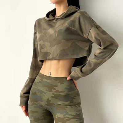 China Wholesale Fashion Wear Orgainc Yoga Active Hoodies Anti-wrinkle Long Sleeve Cotton Terry Athletic Sports Crop Top Camouflage Hoodie For Women for sale