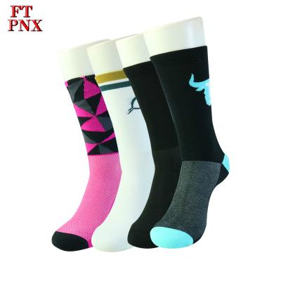 China Breathable OEM Service Custom Design Fashionable Jacquard Pattern Logo Sports Cycling Comfortable Men Unisex Socks Breathable for sale