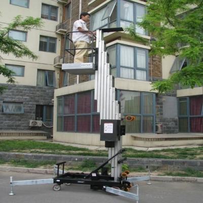 China Plataforma de trabajo de la seguridad que sube de trabajo palo telescópico al aire libre de la plataforma del solo en venta