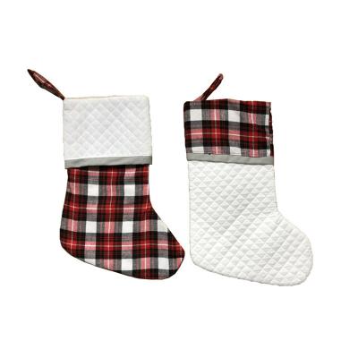 China Festival Sewing Children's Christmas Stocking Canvas Christmas Plaid Candy Bag Gift Bag for sale