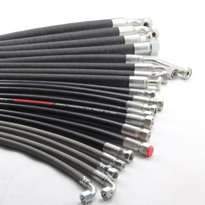 China Durable Rubber Hose Smooth Surface EN856 4SP Hydraulic Rubber Hose for sale