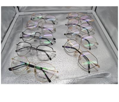 China 15 years experience 2021 fashion discount glasses high quality glass for unisex cheap in low price running metal optical frame for sale