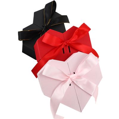 China Recyclable Packaging Perfume Watch Paper Box Cardboard Black Heart Shaped Box For Perfume for sale