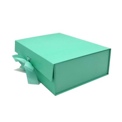 China Recyclable Cardboard Skin Care Box Packaging Valentine's Day 3d Magnetic Gift Box Set for sale