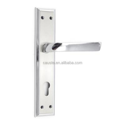 China Modern zinc alloy interior door handles from room door sensitive sliver china door hardware manufacturer for sale