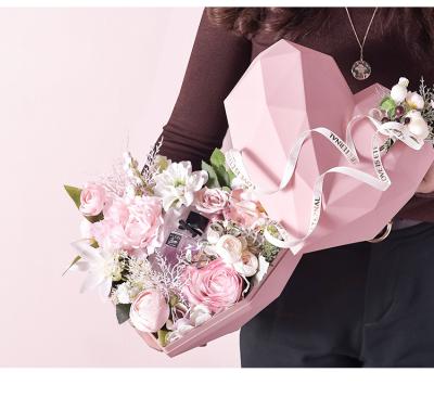 China 2019 Recyclable New Design Coating Bronzing Romantic Heart Box Bouquets Flowers Box Valentine's Day Gift Box 2018412ZSXH for sale