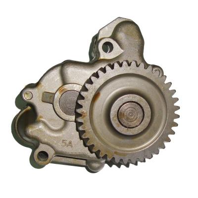 China High Quality Truck Parts Auto Engine Oil Pump ME017484 For Mitsubishi Canter Standard 4D34 Size for sale