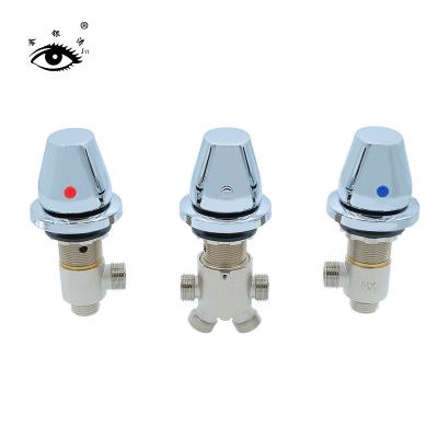 China Modern Zinc Alloy Outer Hood Bathtub Valves 3 Handle Bathtub Faucet Whirlpool AC Acrylic Brass Bathtub AC for sale