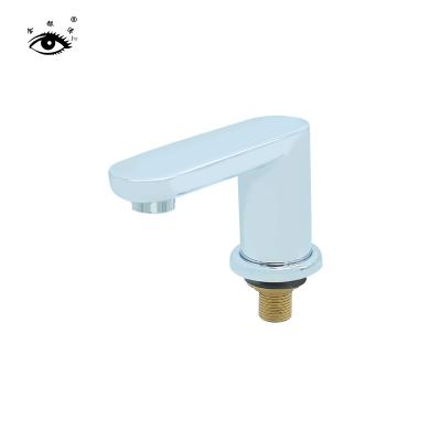 China Modern Contemporary Bathroom Accessory G1/2 Factory Outlet Screw Down Installation Ss304 Tub Shower Faucet Filler For Whirlpool Bathtub for sale