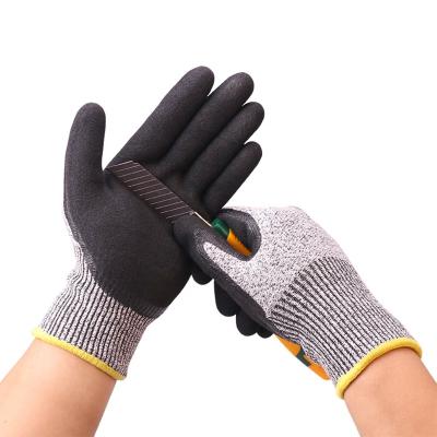 China Lyeeang Comfortable Safety Logo 15 Gauge Hppe Work Protection Glove Custom En388 Cut Heavy Duty ANSI Cut A5 Nitrile Dipped Gloves For Work for sale