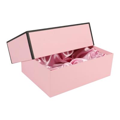 China Handmade Magnetic Black Rigid Drier Gift Kraft Paper Boxes With Satin for sale