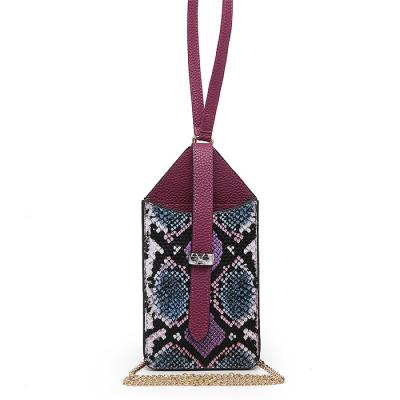 China Latest New Snake Pattern Fashion Python PU Leather Cross - Body Cell Phone Bag With Card Holder for sale