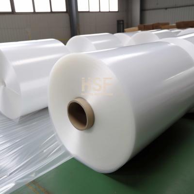 Cina 35 micron Film di plastica LDPE opaco bianco a bassa densità per imballaggio di abbigliamento in vendita