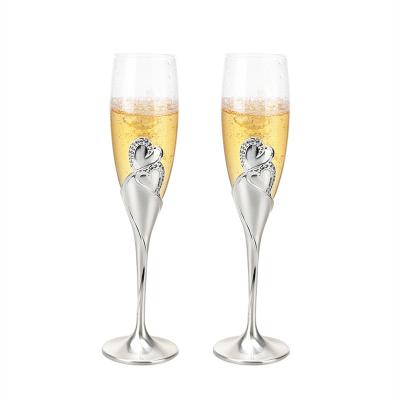 China Double Heart Eco-Friendly Champagne Glasses With Clear Crystal Eternal Toasting Flutes In Pairs Brush Silver Wedding Anniversary Gifts for sale