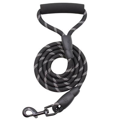 China New Medium Large Reflective Nylon Dog Leash Holder Stocked Bulk Pet Leash Supplies Wholesale for sale