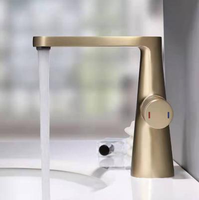 China Contemporary Simple Durable Single Basin Mixer Tap Handle Taps Chrome Brass Copper Basin Faucet Mixer for sale