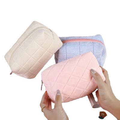 China New Fashion Vintage Logo Printed Custom Plush Makeup Bag Pouch Cosmetic Eco Friendly Zipper Pouch Promotional Gift For Girl for sale