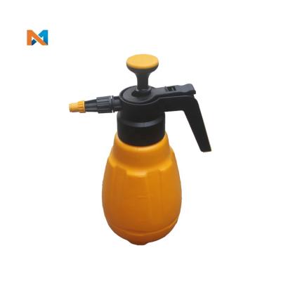 China Garden Spray Hot Sale China Supplier 1.8L Plastic Trigger Spray Bottle for sale