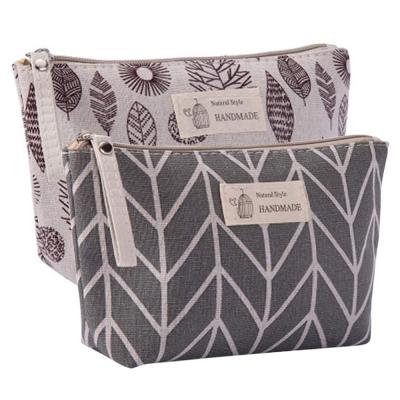 China Travel Reusable Promotional Makeup Toiletry Pouch Cotton Canvas Cotton Zipper Fashion Cosmetic Bag For Women for sale