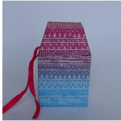 China Wholesale Low Price High Quality Gift Box Custom Packaging Gift Paper Boxes Eco - Friendly for sale