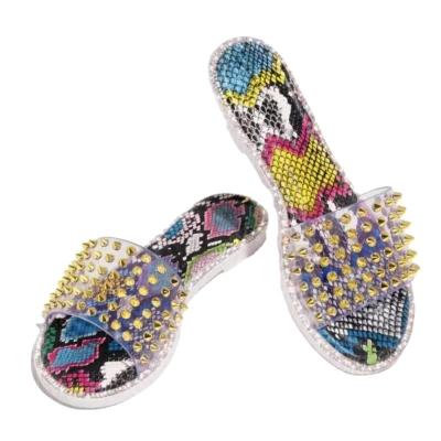 China Wholesale Lightweight Women Fashion New Rivet Slippers for sale