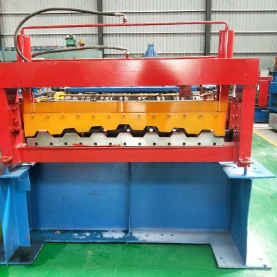 China Building Material Shops New Type Hydraulic Motor Driven Trolley Panel Container Panel Sheet Roll Forming Machine for sale