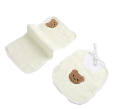 China Washable Newborn Infant 40S Baby Gauze 6 Layers Cotton Feeding Eating Embroidery Bear Set Cute Animal Quick Dry With Bib Pillow for sale