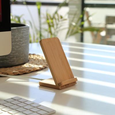 China 10w Qi Wireless Charger 10W 2021 Bamboo Wireless Charger Dual Coil With Phone Holder for sale