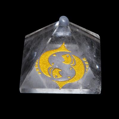 중국 Wholesale China Crystal Clear Quartz Crystal Pyramid high quality with logo 판매용