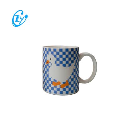 China Viable Ceramic Cartoon Duck Tea Coffee Milk Mug Large Capacity Plaid Design Drinking Water Cup for sale