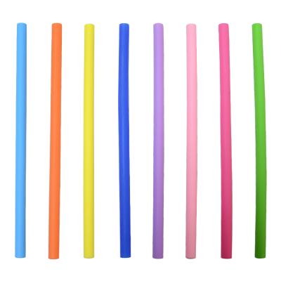 China Viable Reusable Colorful Silicone Bent Drinking Straws Set with Cleaning Brushes for sale