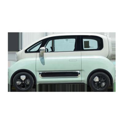 China 2023 BEV New Energy Electric Car Wuling Kiwi EV Smart Luxury Electric Cars For Sale 155/70 R13 for sale