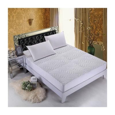 China Top Quality Waterproof Widely Used Hotel Queen Size Folding Bed Mattress Protector for sale