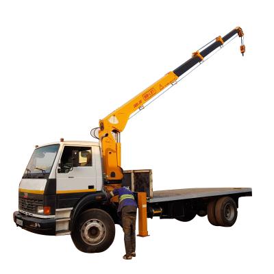 China TRUCK CRANE Straight Arm Pick Up Truck Mounted Crane 6.3 Ton With 11.26 M Arm Telescopic Boom Truck Mounted Crane for sale