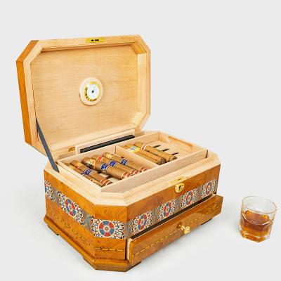 China Piano Wood Lacquer Cigar Humidor Octagonal Cigar Humidor Cabinet for sale