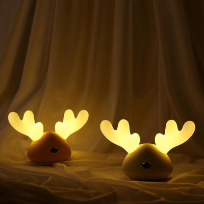 China Office / Bedroom 7 Colors Light Cute Deer Shape Portable Night Light USB Rechargeable Night Light For Gift for sale